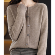 GlamourWool gilet femme en laine | Cardigan col V chic avec boutons | Look cachemire