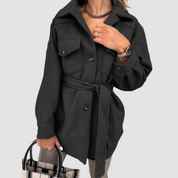 Veste longue femme Emilia ceinturée – Élégance slim pour automne-hiver