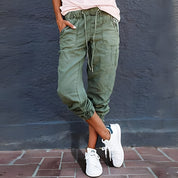 Pantalon cargo femme Heidi – coupe confortable à taille haute & grandes poches tendance