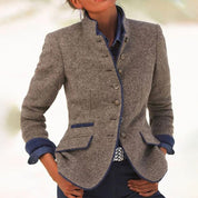 Manteau femme unicolore élégant et intemporel