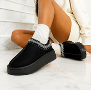 Chaussons chauds femme – pantoufles camel doublées polaire & détails tricotés