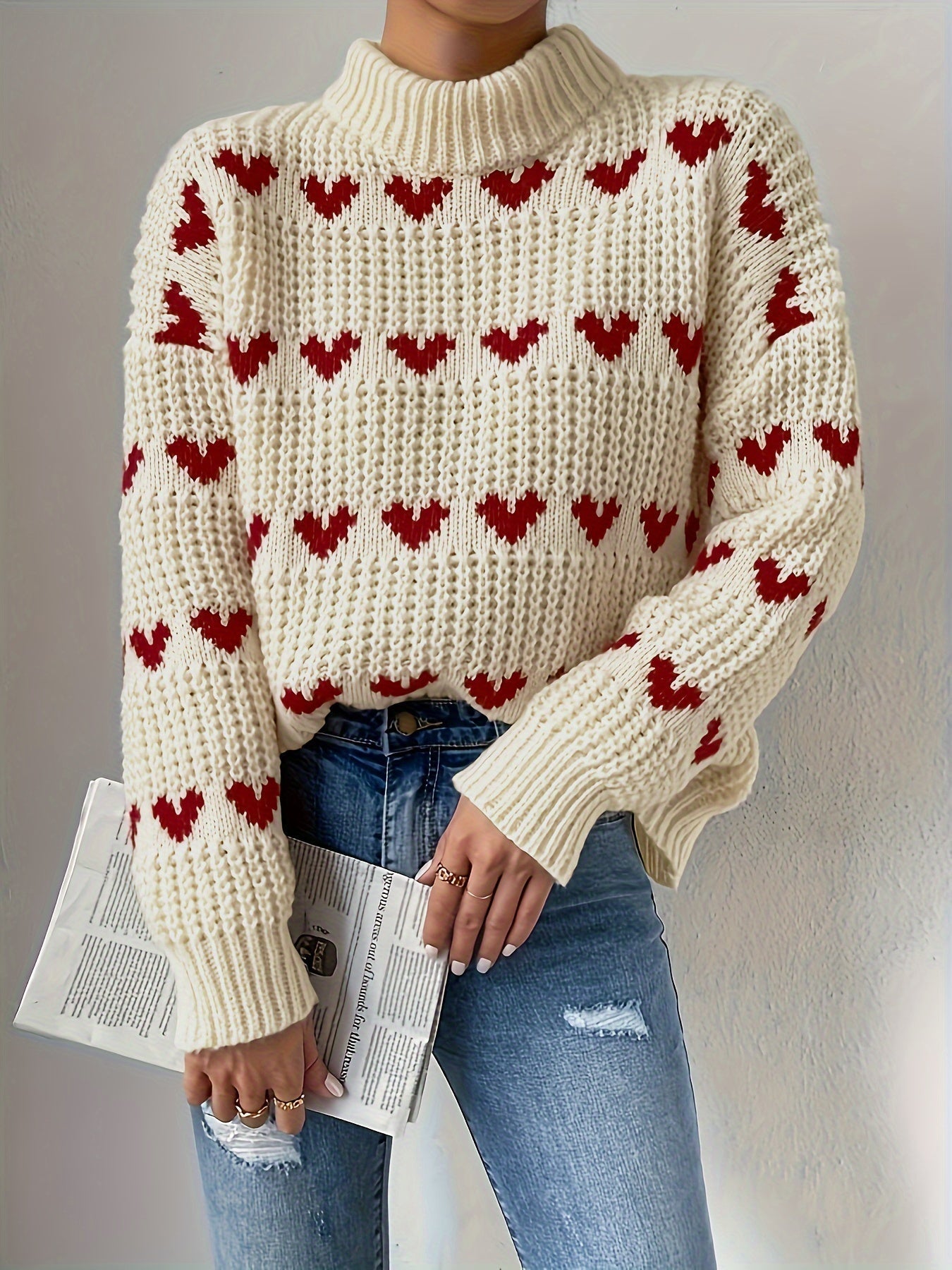 Pull femme Nola – maille à cœurs, col montant & coupe confort