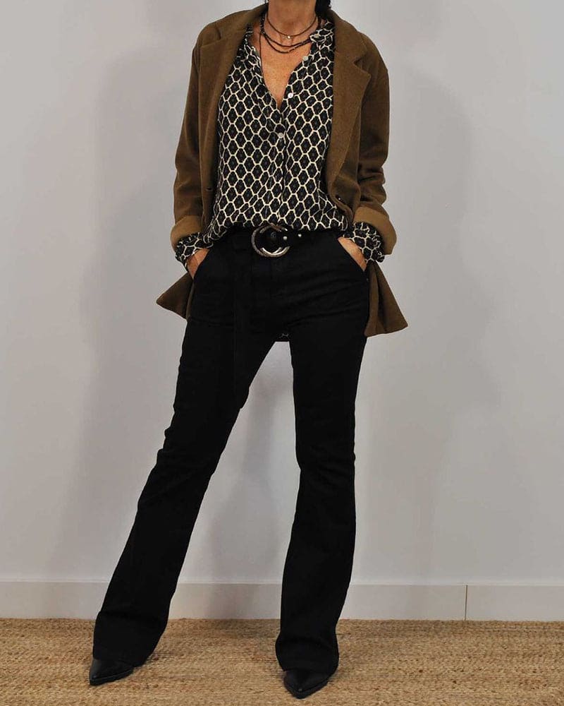 Blouse Femme VADA – Motif Géométrique Chic à Col V & Manches Longues