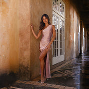 Robe d’été femme Samantha asymétrique – Longue avec fente élégante