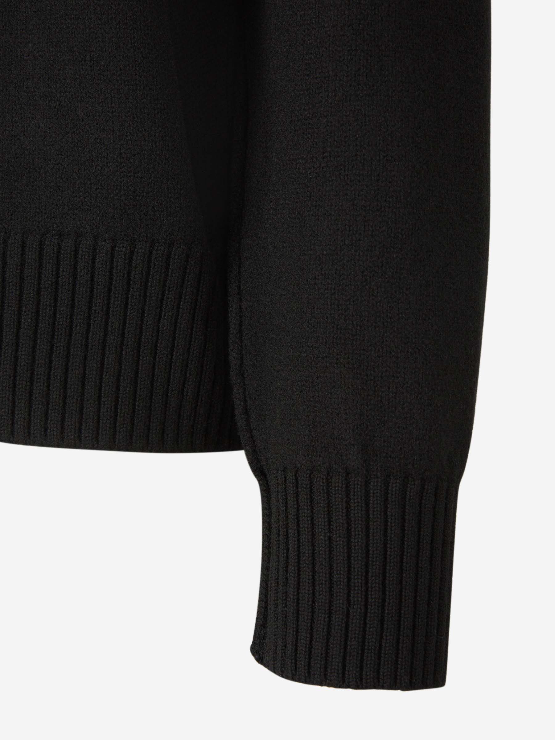 Pull femme Heidi – pull doux à imprimé cœurs & coupe confortable pour l’hiver