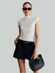 Débardeur col montant femme – essentiel chic et polyvalent