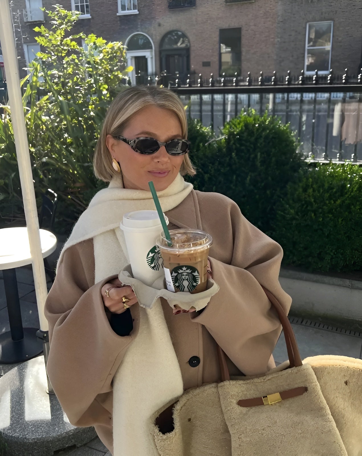 Manteau Femme ZOË – Veste Oversize Hiver en Laine Beige ou Noire