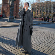 Trenchcoat femme – Longue coupe oversize à double boutonnage & style classique | Jules Jij