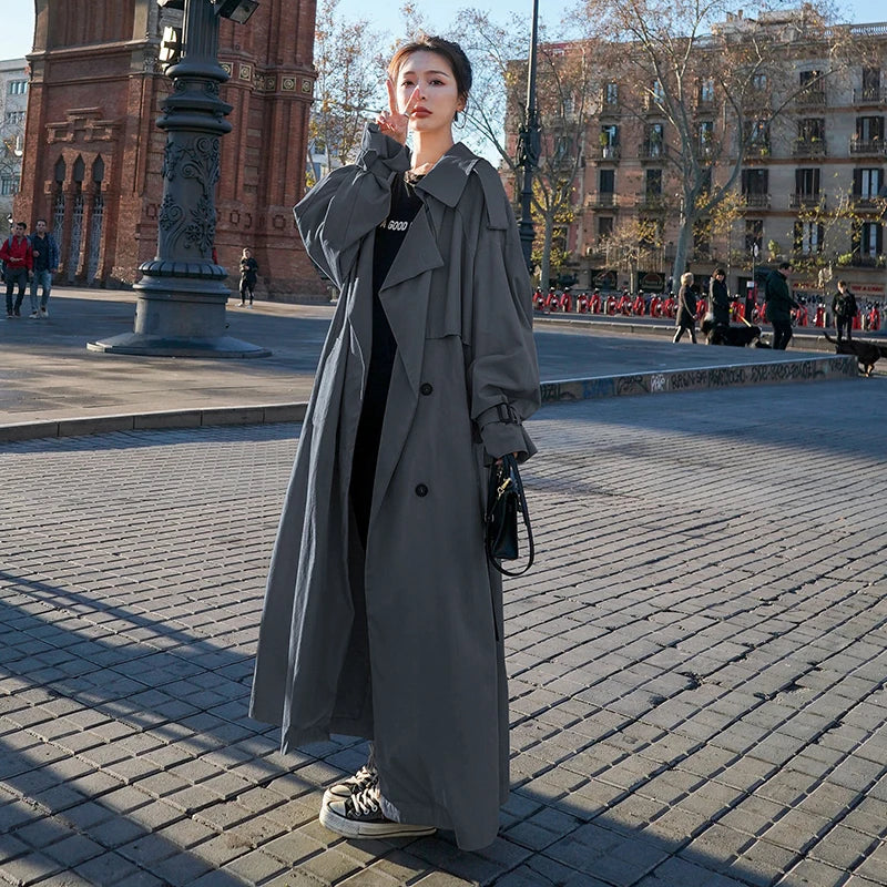 Trenchcoat femme – Longue coupe oversize à double boutonnage & style classique | Jules Jij