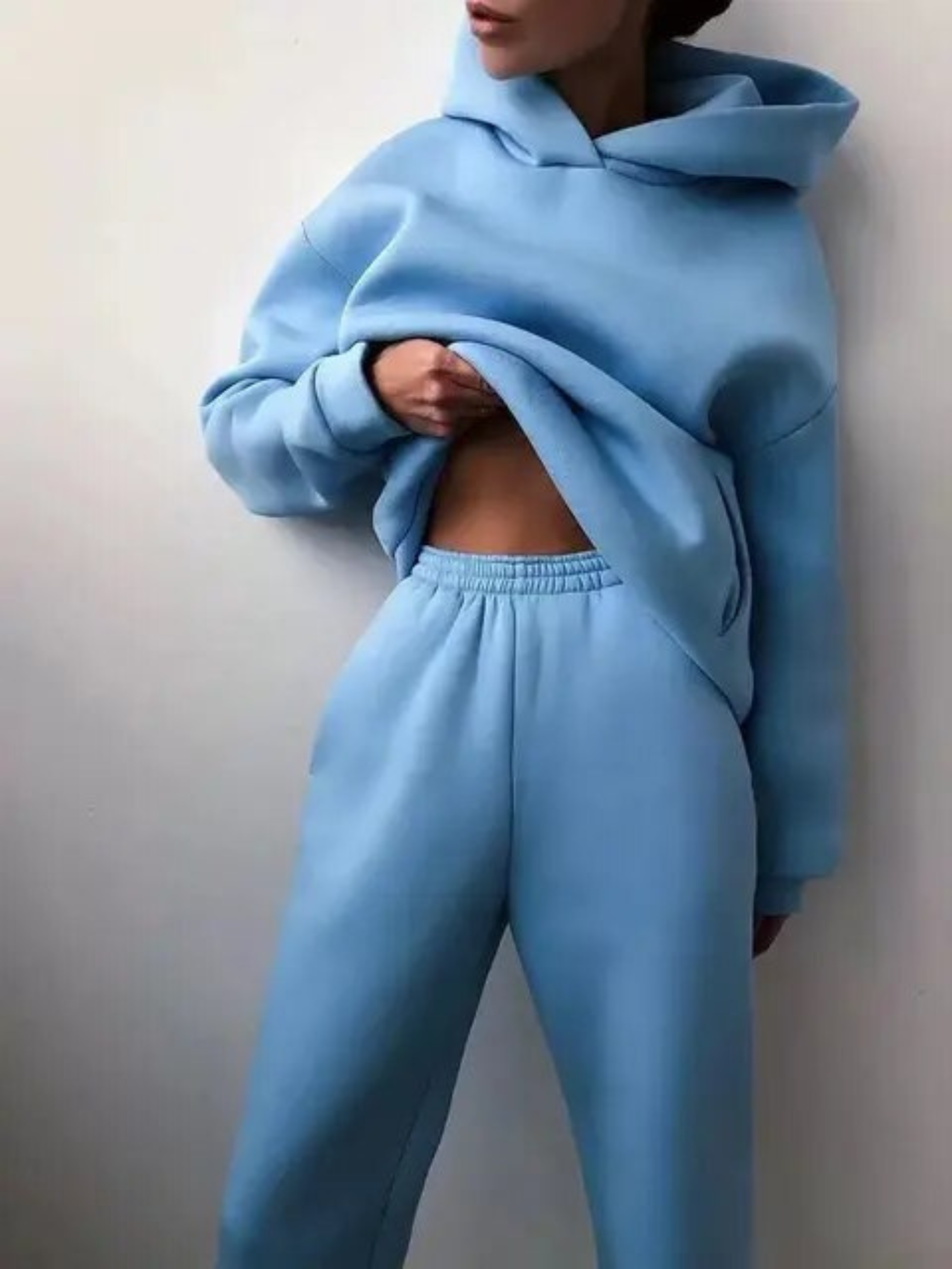 Ensemble loungewear femme – Hoodie doux & pantalon jogging confortable
