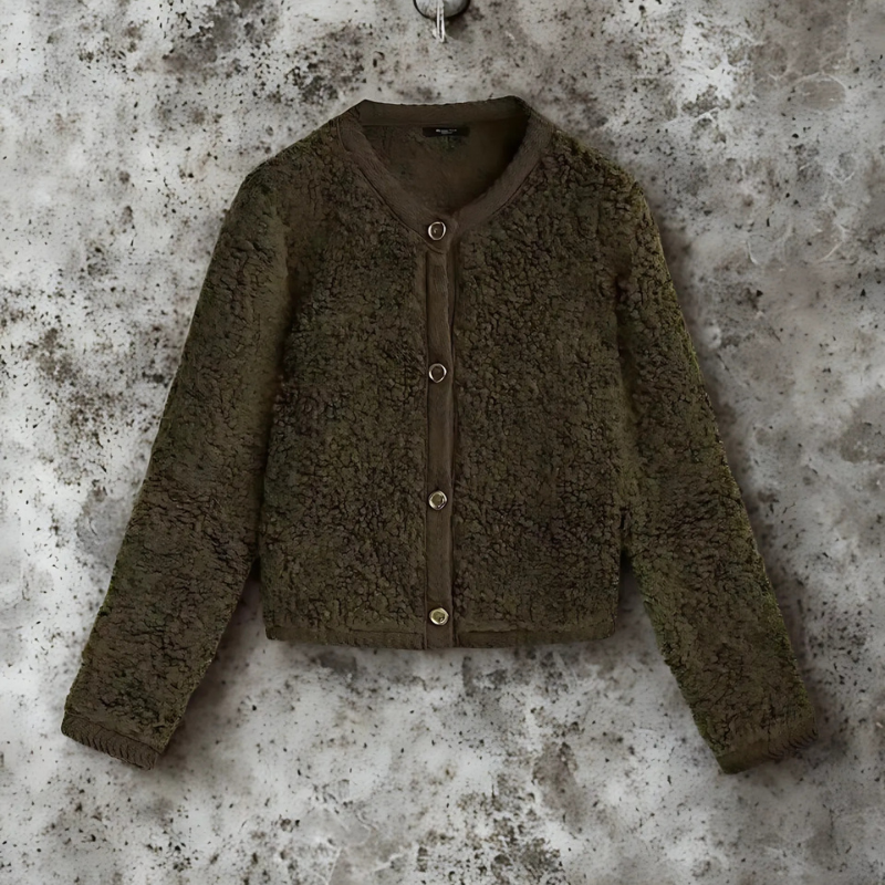 Gilet femme “shaggy knit” cropped – maille douce & boutonné