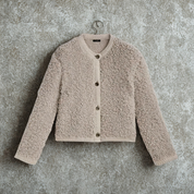 Gilet femme “shaggy knit” cropped – maille douce & boutonné