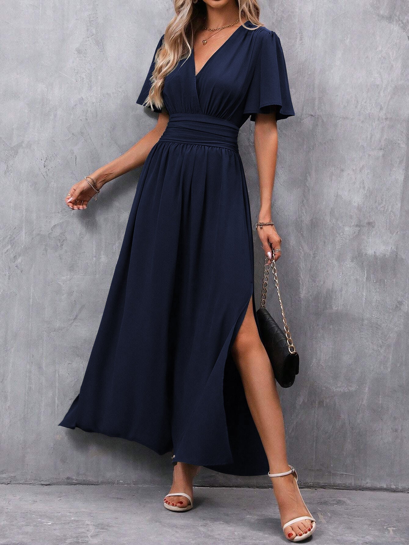 Robe longue noire femme – robe élégante à col V, manches papillon et fente latérale