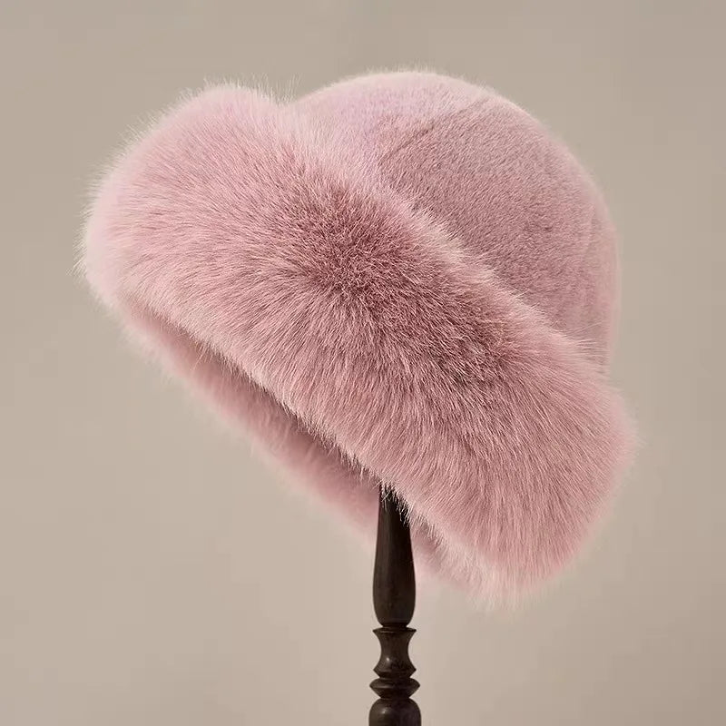 Bonnet femme en fausse fourrure – Accessoire hiver chaud & élégant