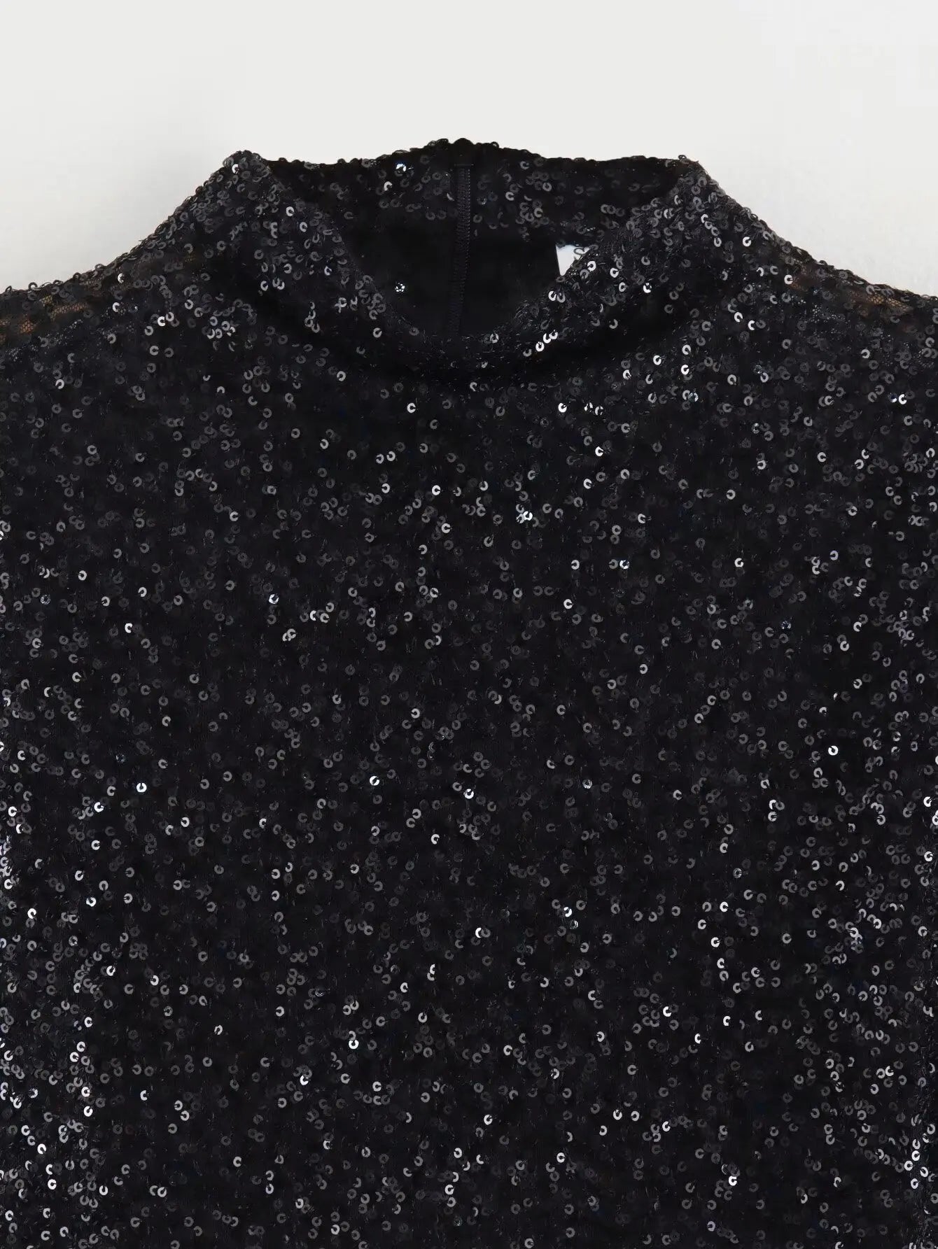 Robe mini à paillettes femme – Épaules structurées & éclat glamour | Jules Jij