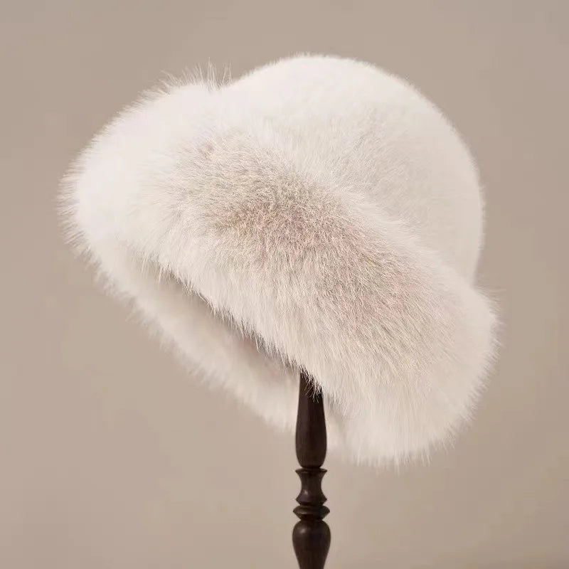Bonnet femme en fausse fourrure – Accessoire hiver chaud & élégant