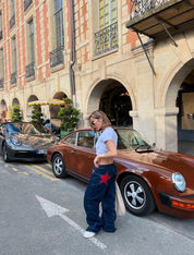 Jean bas « Sarah » femme — coupe droite low-rise avec étoiles brodées rouges