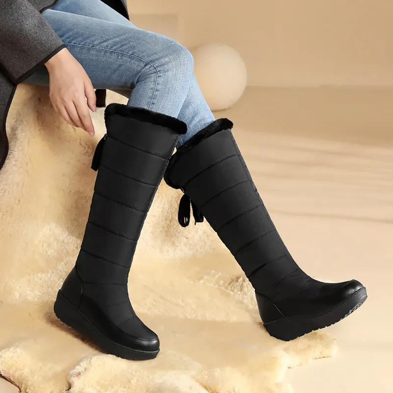 Snugg-Winterstiefel-Pelzgefutterte-kniehohe-Schneestiefel-fur-Damen-Leyna-Moda-7.png
