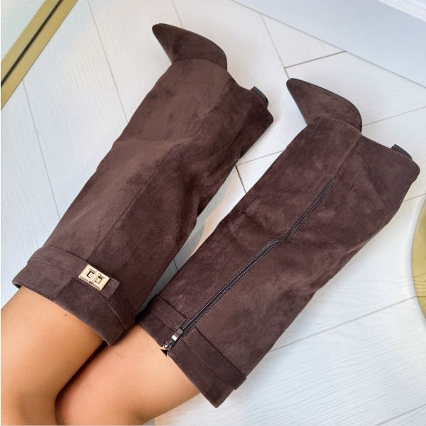 Bottes hautes femme à talon bloc – suède ou cuir avec boucle & fermeture zippée