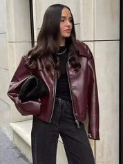 Veste femme en cuir PU bordeaux – style moderne avec zip & coupe élégante