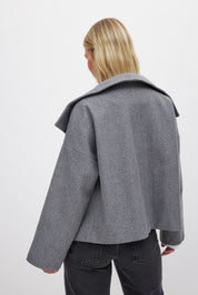 Veste courte oversize Elise — manteau double-boutonnage en laine fashion