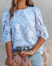 Blouse femme Fiona à manches bouffantes – Chiffon blanc à imprimé fleuri