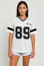 T-Shirt Varsity JUUD Femme – Oversized Sportif à Col V & Print