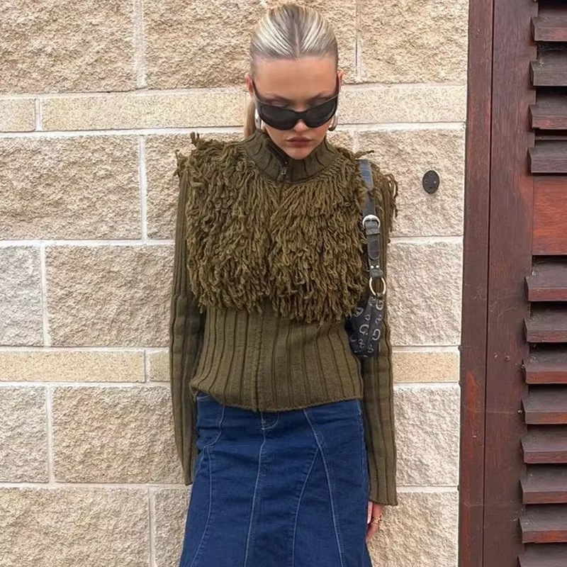 Pull Elena femme à franges & zip avant — style structuré hiver