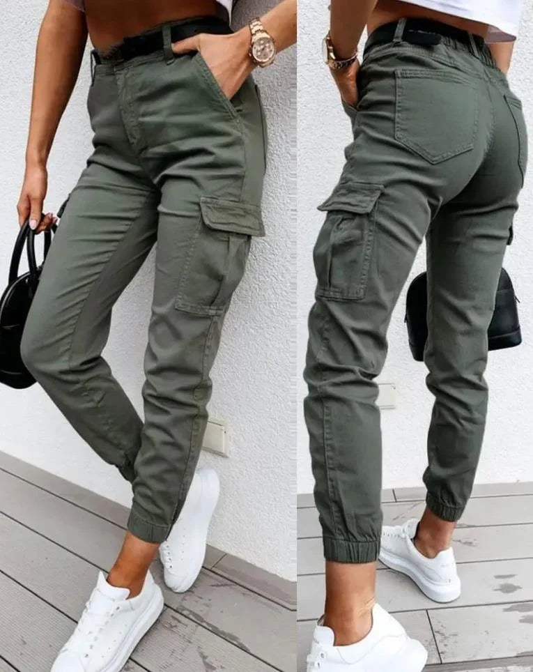 Pantalon cargo femme Sofie – taille haute avec poches latérales & coupe fuselée moderne