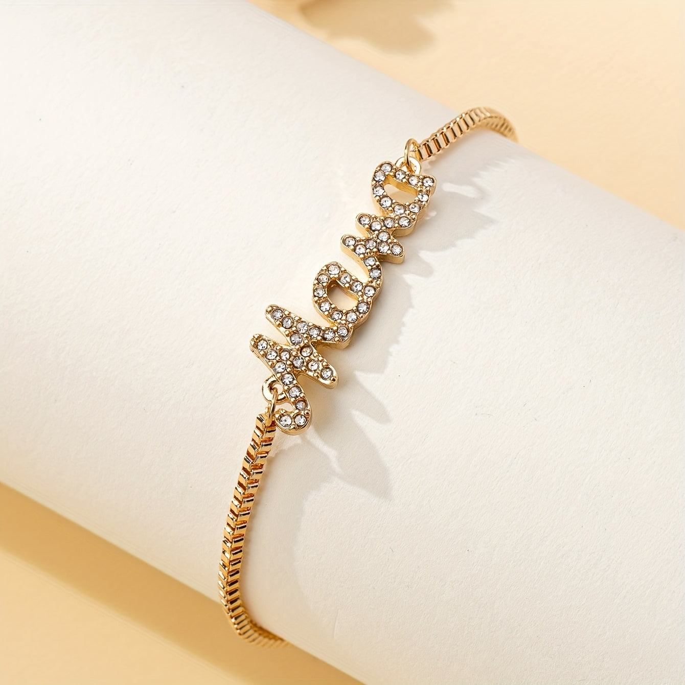 Bracelet pendentif « Mama » en lettres – cadeau fête des Mamans, style doré chic