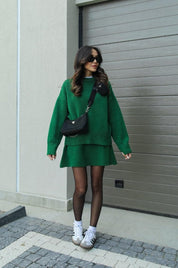 Ensemble Femme Automne-Hiver – Pull Oversize & Jupe Coordonnée Bordeaux