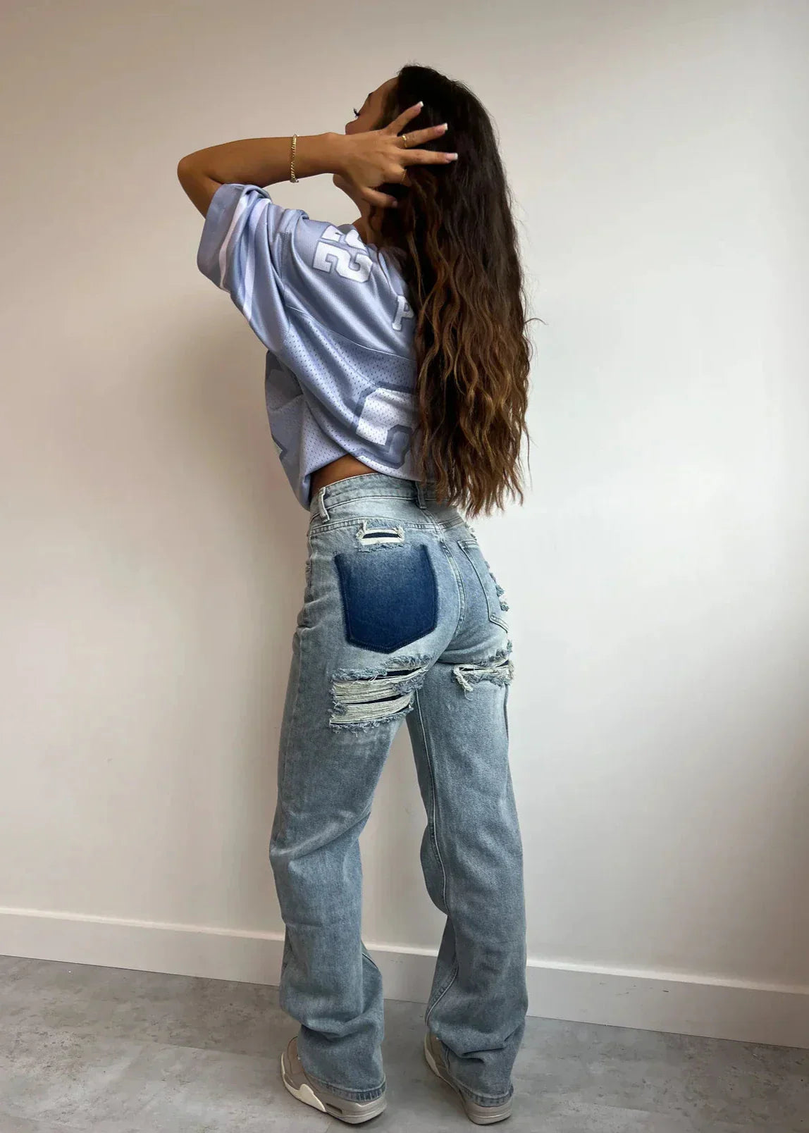 jean femme LIVIA – denim vintage clair à déchirures & coupe droite loose